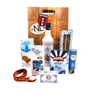 Typisch Hollands Holland suitcase - carrying case - Dutch treats with keycord