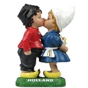 TTD Gifts Typical Dutch kissing couple Holland - Color 9 cm