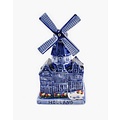 Typisch Hollands Delft blue mill with music