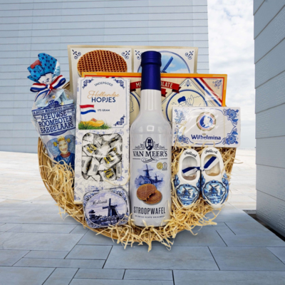 typisch-hollands-geschenkpakket Dutch delicacies basket
