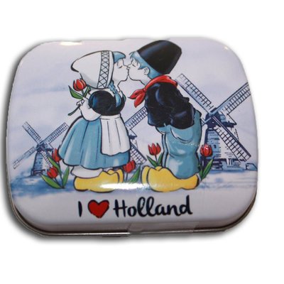 Typisch Hollands Can of Mini Mints - Kissing couple Holland