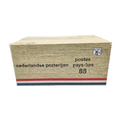 Typisch Hollands Cadeaudoos 20x31.5x15cm  - Nederlandse post