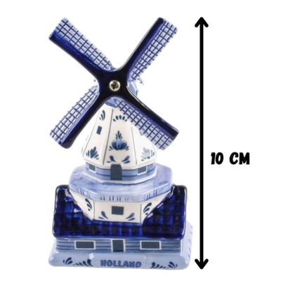 typisch-hollands-geschenkpakket Dutch delicacies - Goodiebag with Delft blue windmill