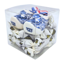 Typisch Hollands Geschenkbox - klompjes Delfts blauw 7 cm met Hollandse hopjes.