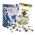 Typisch Hollands Hopjes in a Delft blue design tin