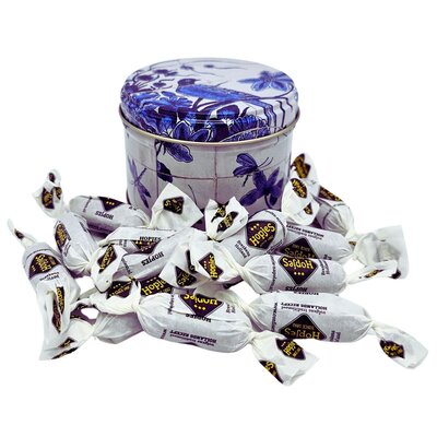 Typisch Hollands Dutch hops in a Delft blue tin