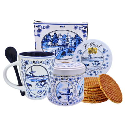 Typisch Hollands Geschenkset Delfts blauw - mok en blik stroopwafels