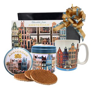 Typisch Hollands Amsterdam Gift Set - Mug, tin of stroopwafels and chocolate in a luxury gift box