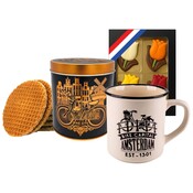 Typisch Hollands Stroopwafels in der Dose, Kaffeebecher und Schokoladentulpen