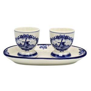 Heinen Delfts blauw Delft blue egg cups with saucer.