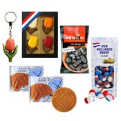 Typisch Hollands Holland gift bag PVC with tulips - 5x sweets - 1x souvenir
