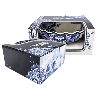 Typisch Hollands Large Delft blue scalloped bowl - classic floral print