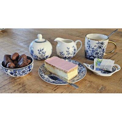 Matix Milk jug - Delft blue with classic floral decoration