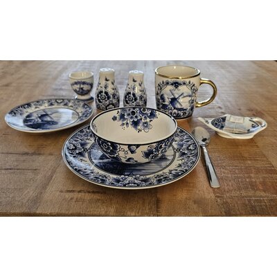 Matix Delft Blue Salt & Pepper Shakers, Classic Floral Motif