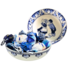 Typisch Hollands Bon Bon bowl with 12 chocolate balls - Delft blue kissing couple