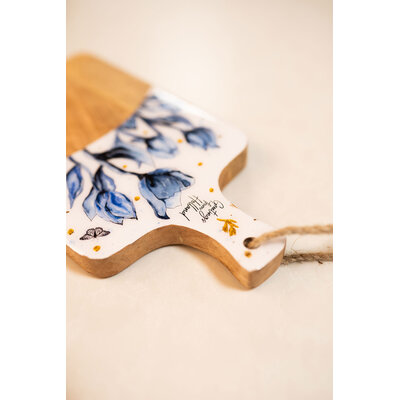 Typisch Hollands Cheese board with blue tulips - Holland