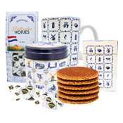 Typisch Hollands Stroopwafels in blik- Grote mok , speelkaarten  en hopjes