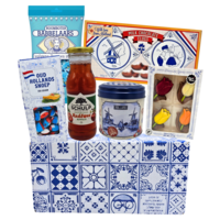 typisch-hollands-geschenkpakket Typisch Hollands lekkernijen in Delfts  blauwe geschenkdoos