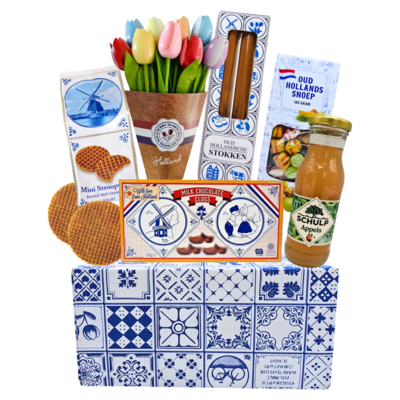 typisch-hollands-geschenkpakket Typische niederländische Delikatessenpackung mit einem Strauß Tulpen