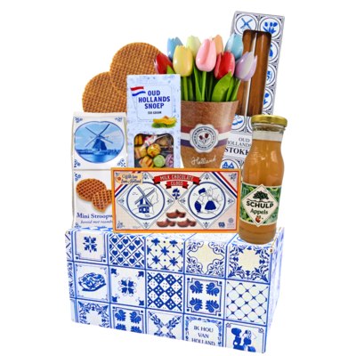 typisch-hollands-geschenkpakket Typisch Hollands lekkernijen-pakket met bos tulpen