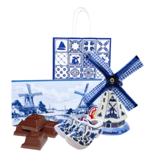 Typisch Hollands Gift bag - Typically Dutch - Windmill - Chocolate and clogs