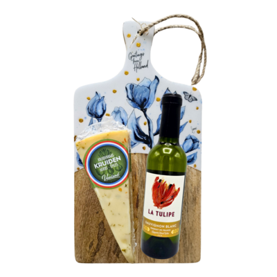 Typisch Hollands Geschenkset Holland tulpen - kaasplank- kaas en  Sauvignon Blanc-(tijdelijk gratis mosterd)
