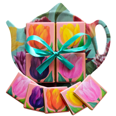 Typisch Hollands Theezak - Schoteltje - Pretty tulips - met 5 chocoladetabletjes