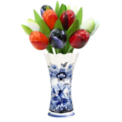 Typisch Hollands Delfter blaue Vase mit 9 Holztulpen - Rot-Weiß-Aubergine