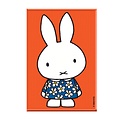Nijntje (c) Miffy-Magnet und Blumen