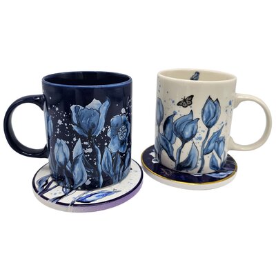 typisch-hollands-geschenkpakket Geschenkset blauw -witte-mokken en groot blik koek