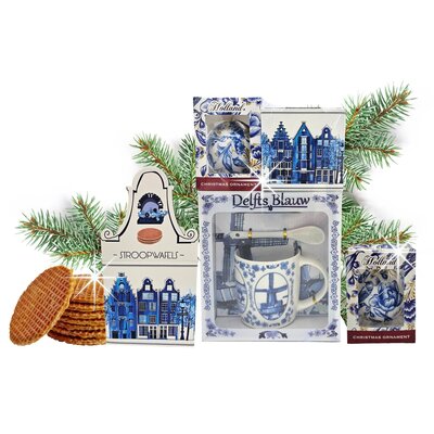 Typisch Hollands Christmas Gift Set Mug, Stroopwafels and Christmas Bauble - Delft Blue