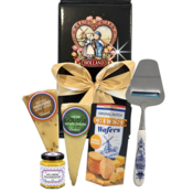 typisch-hollands-geschenkpakket Cheese gift package in luxury gift packaging