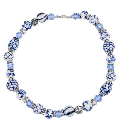 Typisch Hollands Ketting met enkele kralen  -Delfts blauw - In luxe geschenkframe