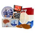 typisch-hollands-geschenkpakket Hollandse lekkernijen  in Nederlandse venstertas.