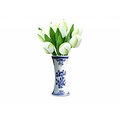 Typisch Hollands 9 wooden tulips in a Delft blue vase