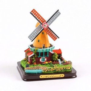 Typisch Hollands Windmill Landscape (small)