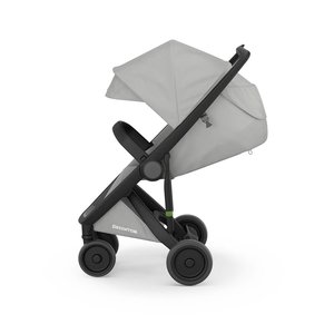 Greentom Groene kinderwagen van gerecycled materiaal - Upp Classic - Grijs