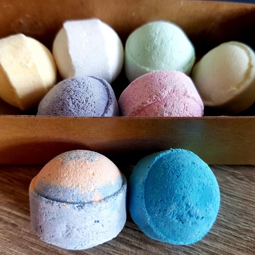 Happy Soaps 8 stuks Mini Bath Bombs - bruisballetjes Happy Soaps 8 stuks Mini Bath Bombs - bruisballetjes