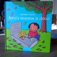 Anna's moemoe is dood
