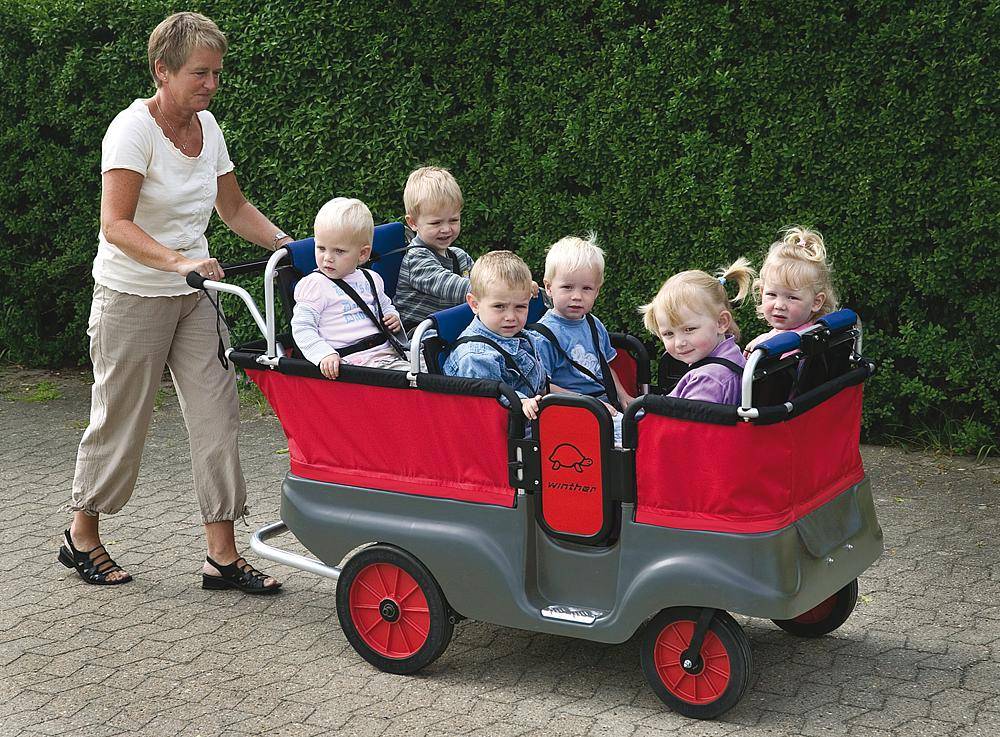 klassiek Gooi Zonsverduistering Hoe vervoer je 6 kinderen tegelijk lieve oppasouders? - Babywinkel De  Babykraam Bio en Logisch