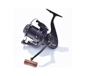 sonik  vader x carp rs reel **UDC**