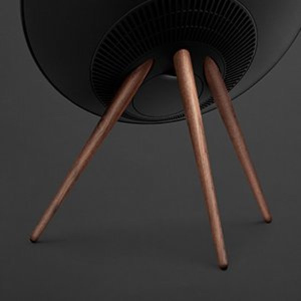 Numark Beoplay A9 Black With Walnut Legs