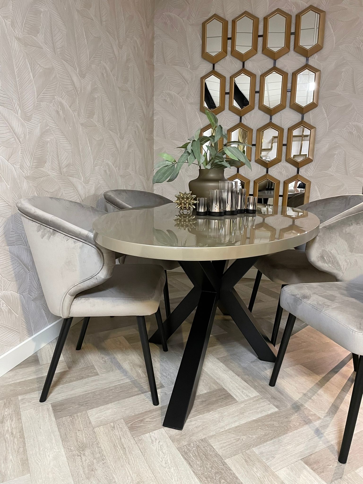 Eettafel Kioto - Ovaal - Champagne hoogglans