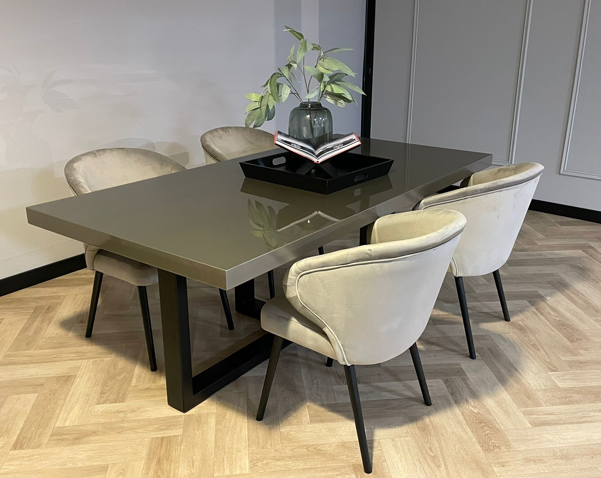 Eettafel Osaka - Kruispoot - Grijs Metallic hoogglans