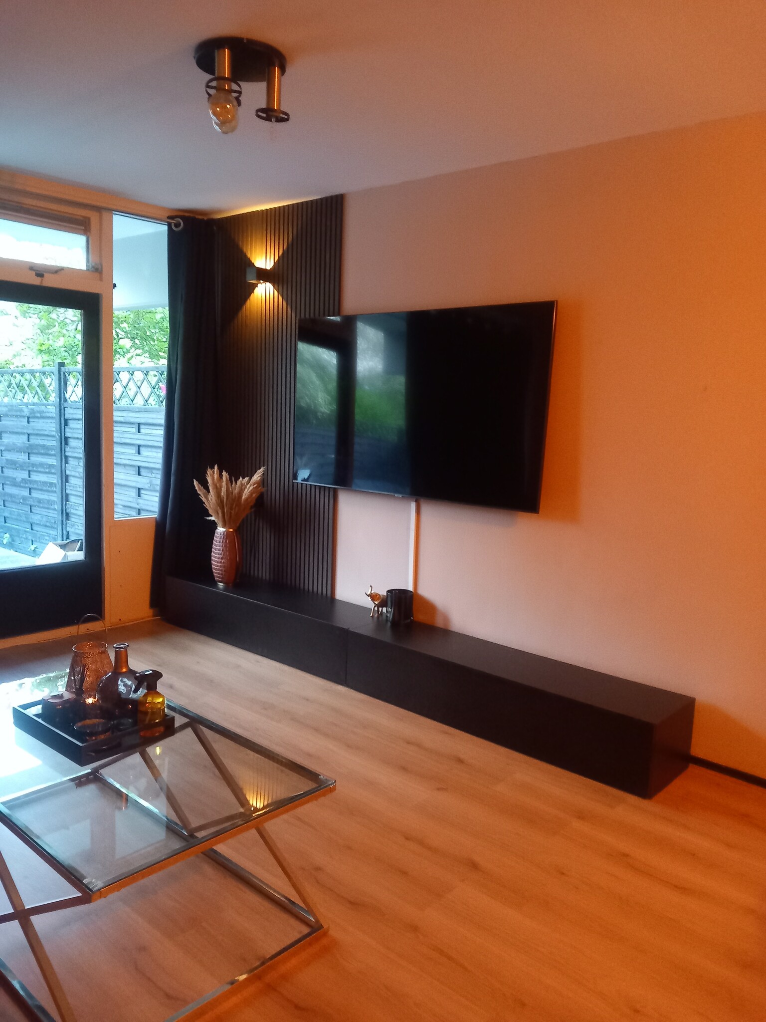 Akupanel | Akoestische Wandpanelen  Donker Eiken