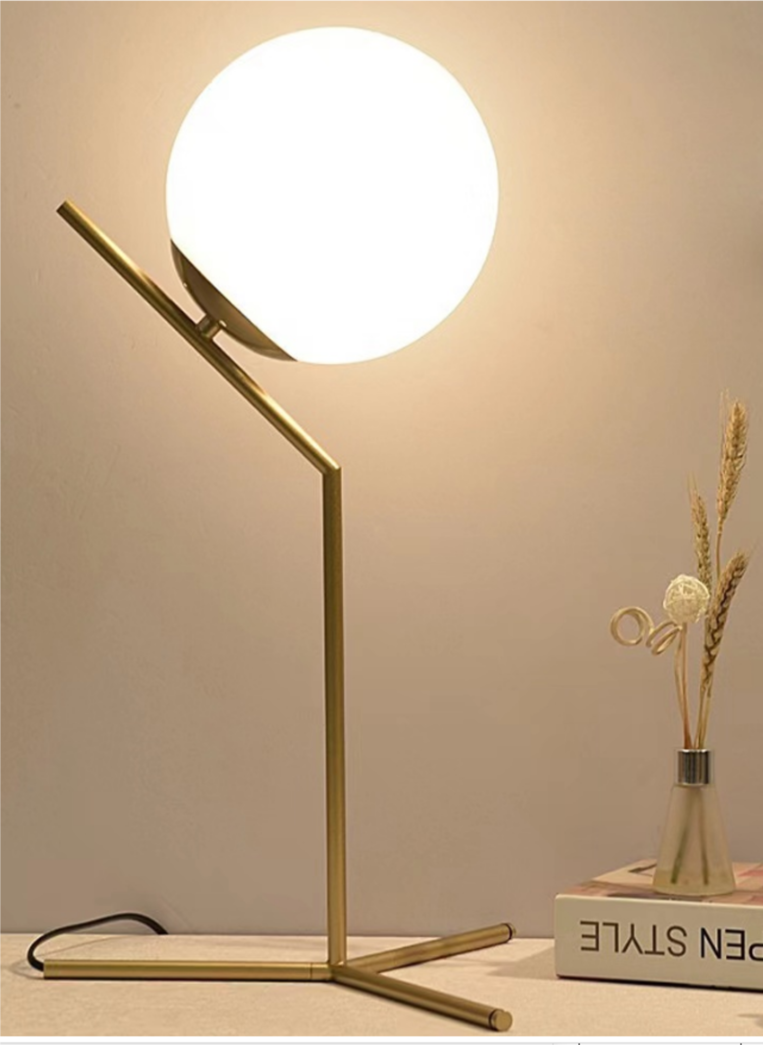 Tafellamp Burb opaal glas | 1 lichts - Goud