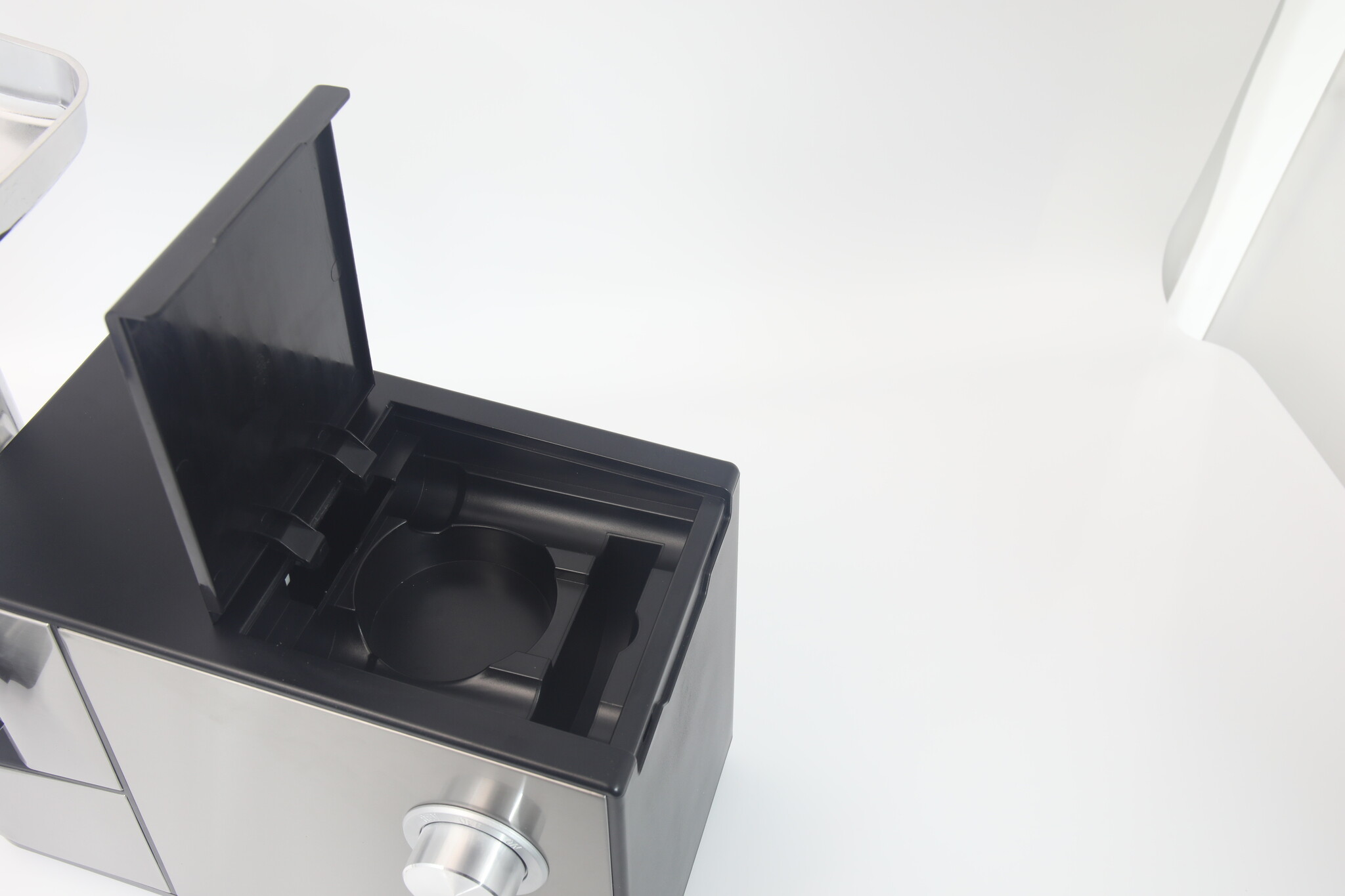 Elektrische gehaktmolen / vleesmolen | 2000 W | 3 snijplaten en worstenvuller | Royalty Line