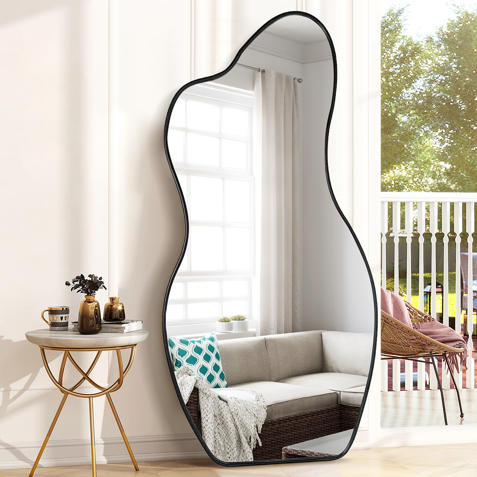 Organische spiegel zwart