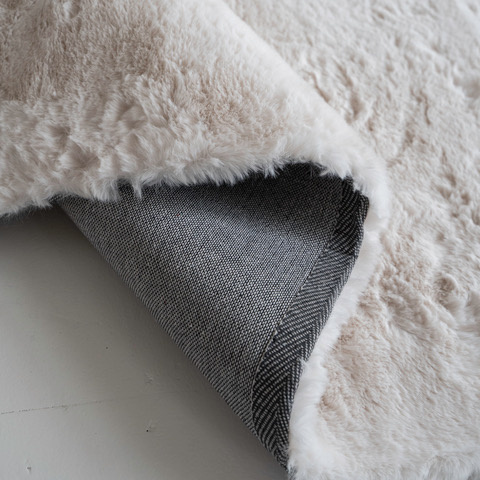 Fluffy Vloerkleed Crème - Organische vorm - 190 x 275 cm