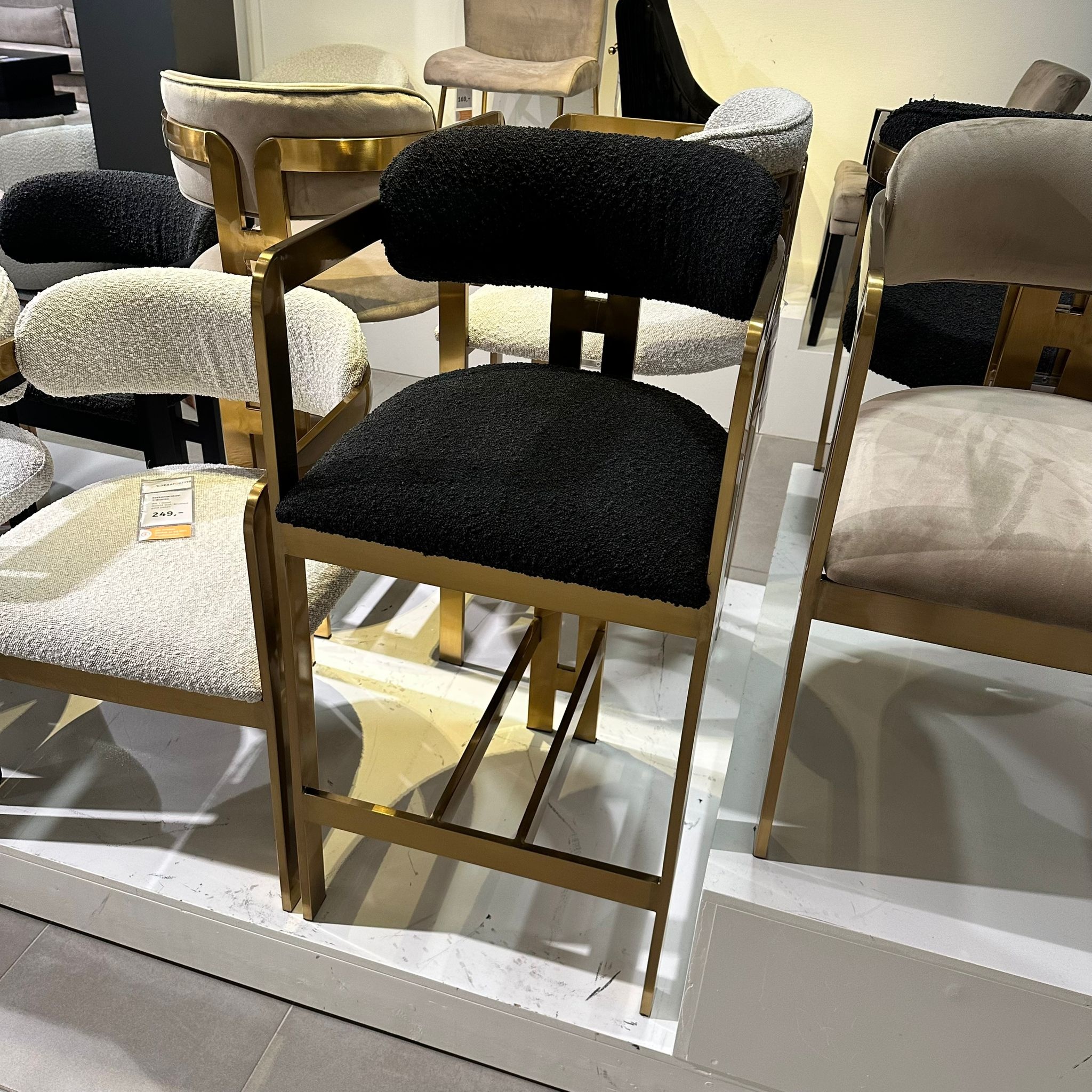 Barstoel Tribanto Bouclé Zwart stof - Geborsteld Goud